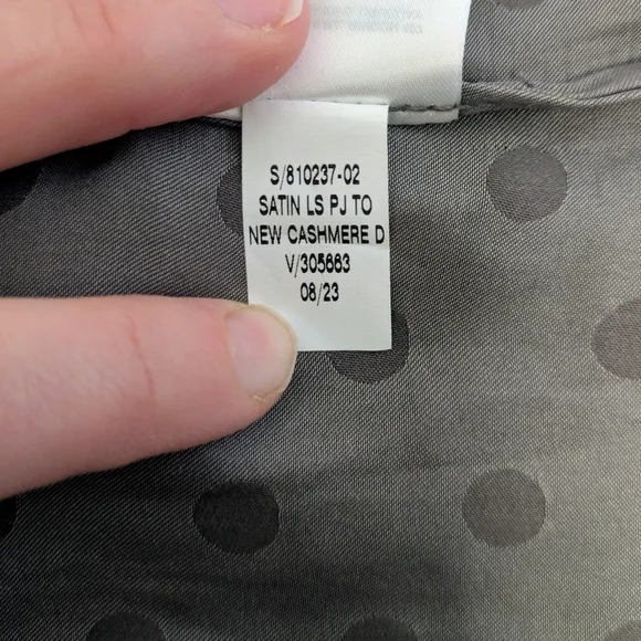 NWT Gap Taupe Polka Dot 2 Piece Pajama Set Size Medium - Picture 3 of 13